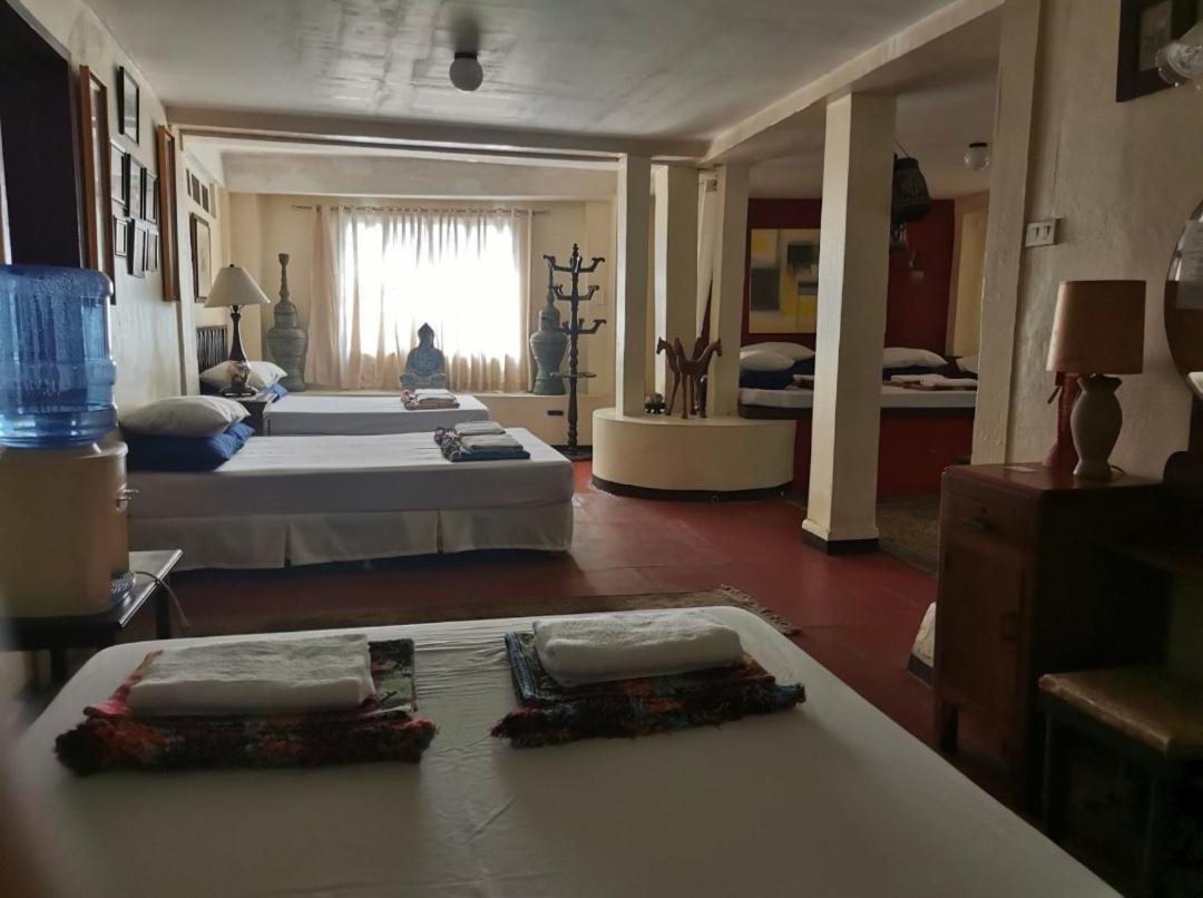 Casa Conchita Bed & Breakfast Taal エクステリア 写真