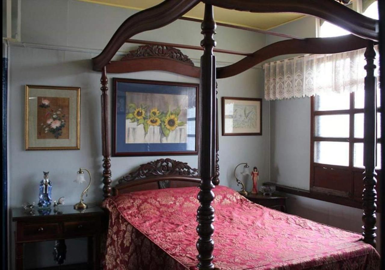 Casa Conchita Bed & Breakfast Taal エクステリア 写真